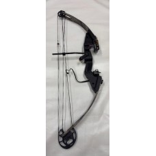 Used Little Champ 45# RH Compound Bow w/Sight & Rest